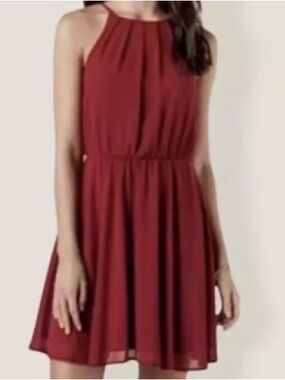 miami Sleeveless Burgundy Mini Dress. Size S
